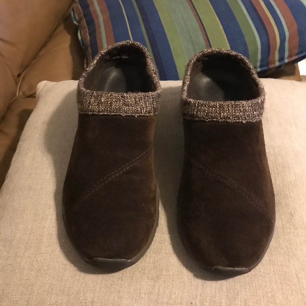 Vionic Arbor Chocolate Brown Clogs Size 7